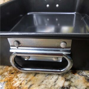 Heavy duty roasting pan, like New